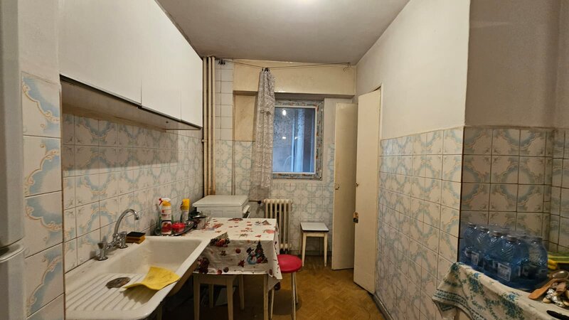 Iancului, 4 camere, 98 mp, semidecomandat, etaj 4, bloc reabilitat